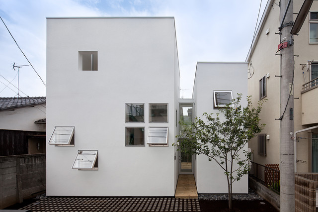 三鷹の住宅 Modern House Exterior Tokyo Suburbs By 納谷建築設計事務所 Houzz Uk