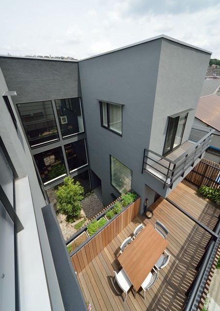中庭のある２世帯住宅 Exterior Yokohama By フリーダムアーキテクツデザイン株式会社 Houzz Au