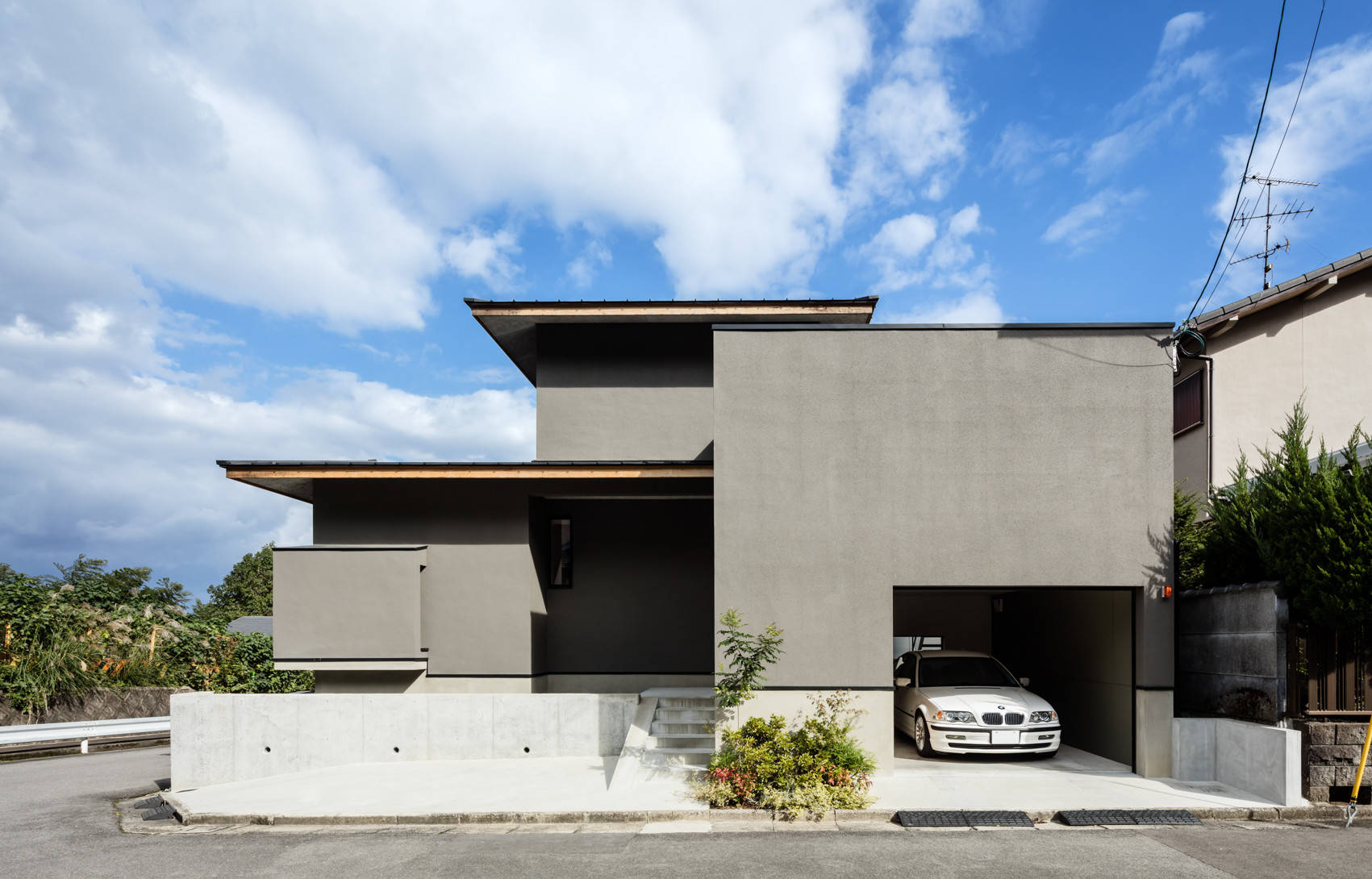 京都 西山のガレージハウス Japanese Exterior Kyoto By ザウス株式会社 Zaus Co Ltd Houzz