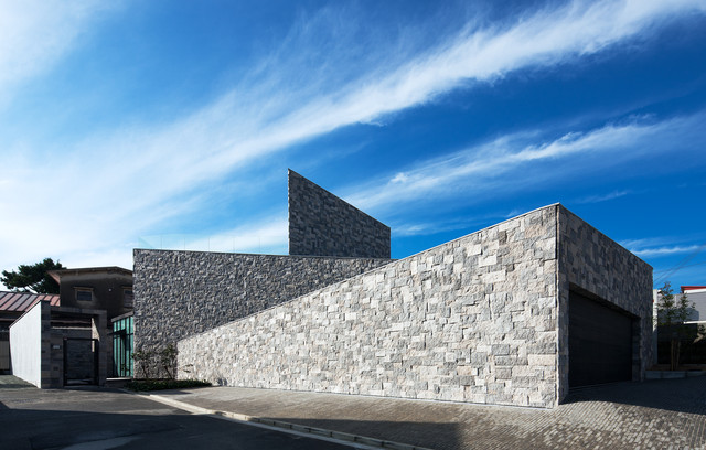 自然美と重厚感ただよう 石 をとりいれたクールな住宅7選 Houzz ハウズ 自然美と重厚感ただよう 石 をとりいれたクールな住宅7選 Houzz ハウズ