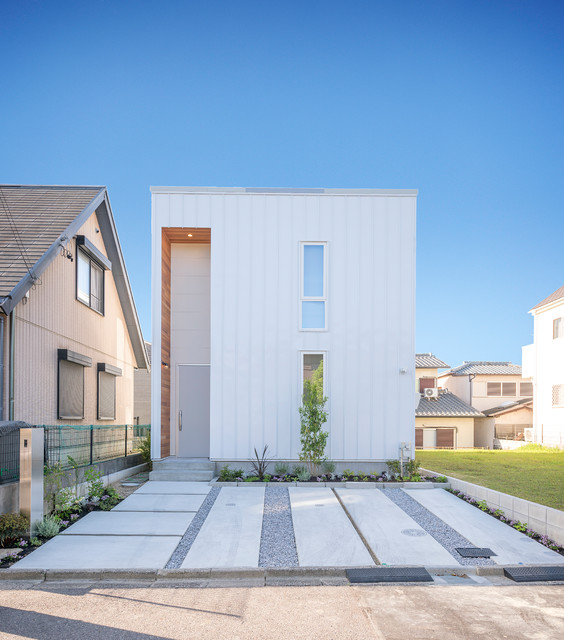 土間のある家 Moderno Facciata Nagoya Di 株式会社夢工房キッチンくらぶ Houzz