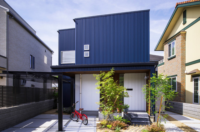 延床面積約27坪 段差活用と無駄のない間取りで コンパクトで快適な家に Houzz ハウズ