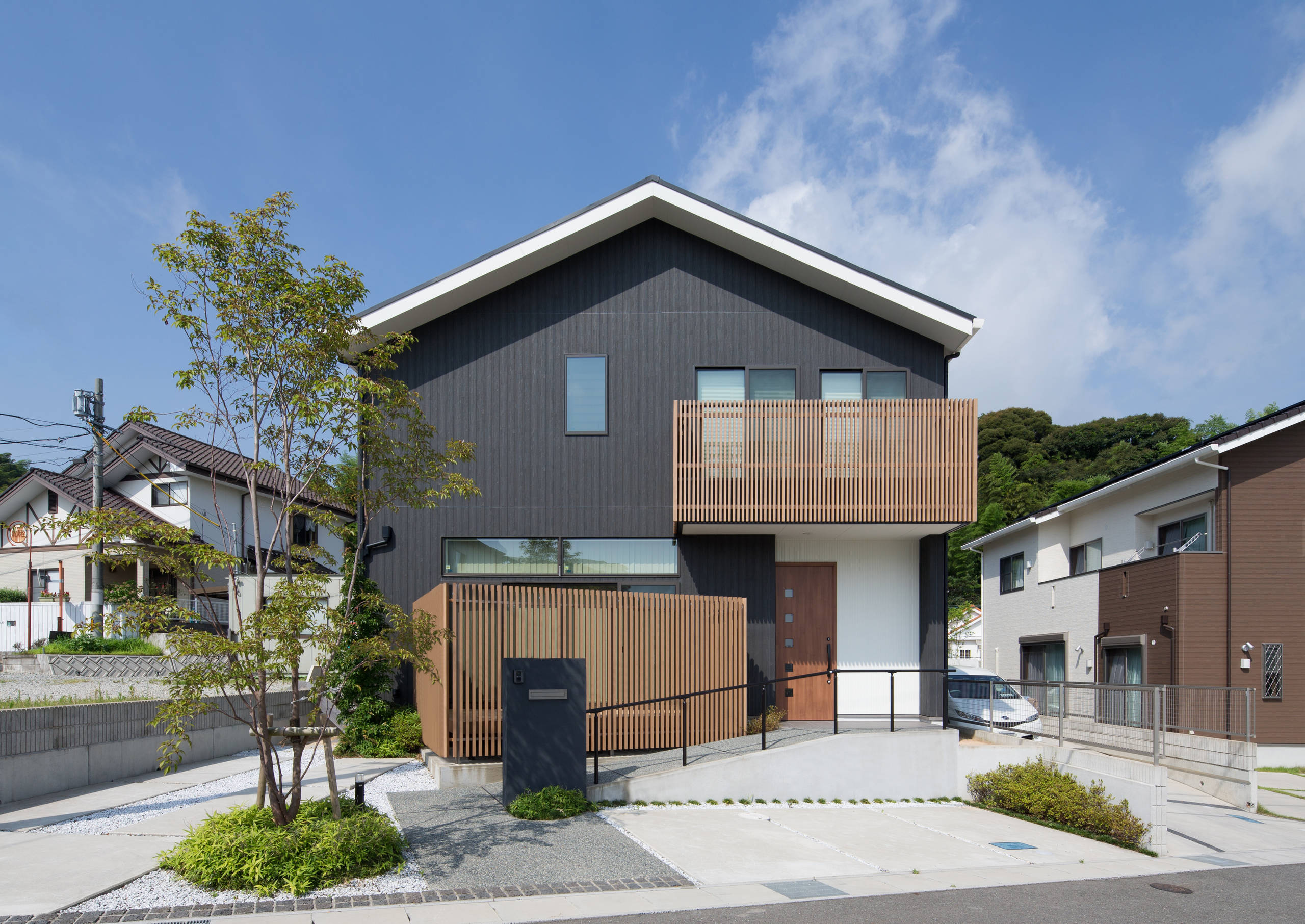 山風の家 Asian Exterior Fukuoka By 美里建設株式会社 Houzz