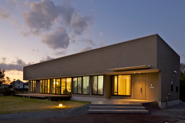 活動を育む器としての建築 木造トラス梁による大空間リビングルームのある3世代住宅 Moderne Facade Autres Perimetres Par 株式会社jwa建築 都市設計 Jun Watanabe Associates Houzz 活動を育む器としての建築 木造トラス梁による大空間リビングルームのある3世代住宅 Moderne Facade Autres Perimetres Par 株式会社jwa建築 都市設計 Jun Watanabe Associates Houzz