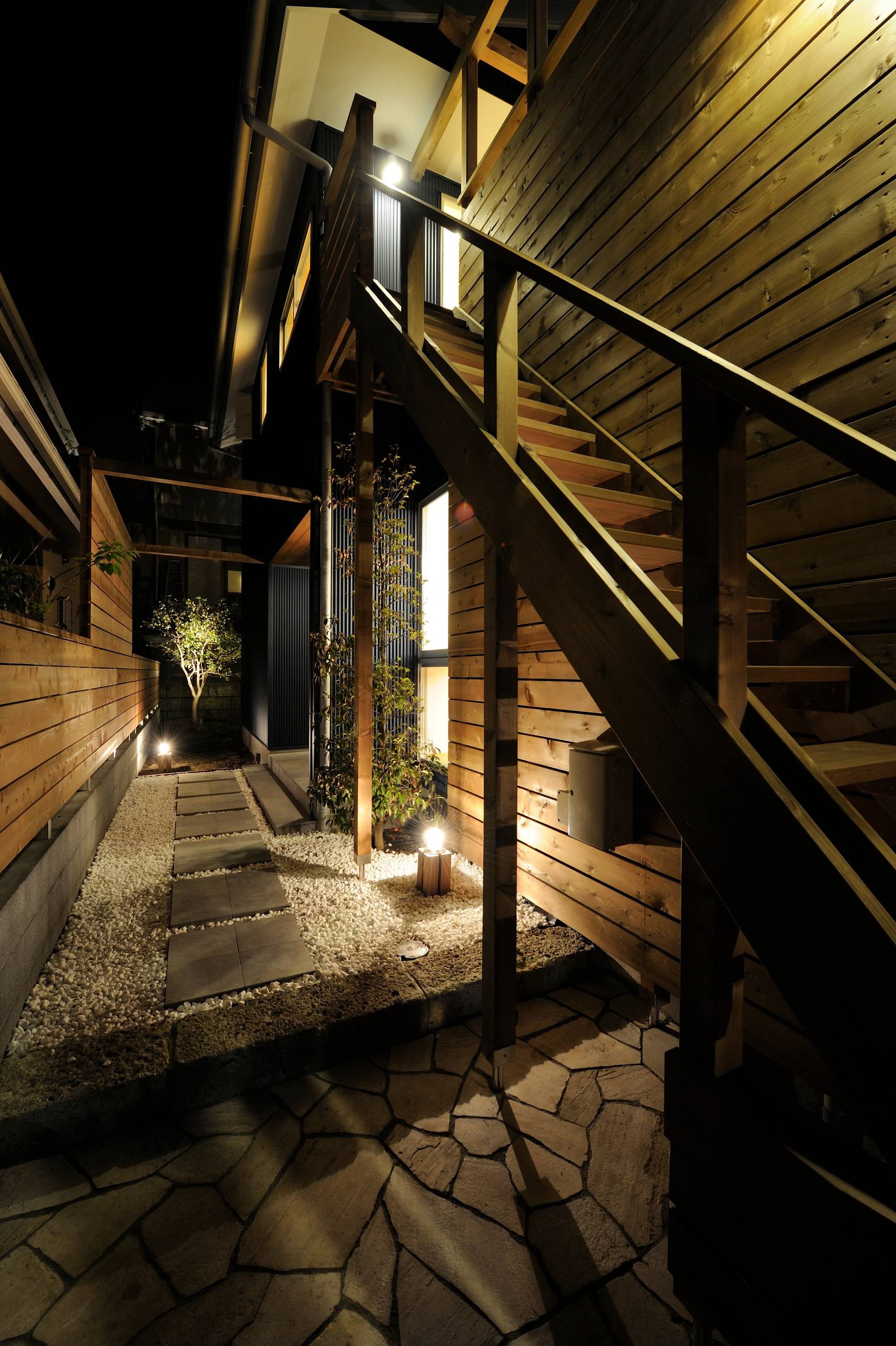 海と暮らす藍の家 Asian Exterior Other By 北村建築工房 Houzz