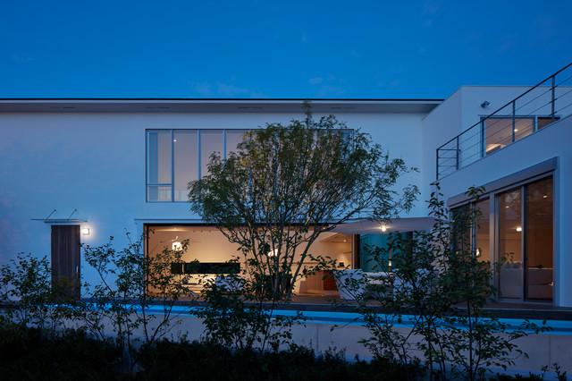 海の家 高級住宅地 披露山の別荘建築 Contemporary House Exterior Other By ｍ アーキテクツ Houzz Uk