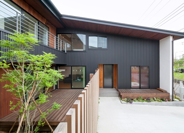 照明の影がおしゃれな住宅 House Exterior Other By 株式会社住工房スタイル Houzz Ie