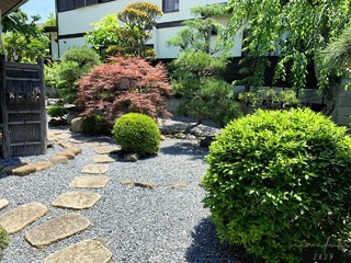 砂利敷きと飛び石 Japonais Facade Autres Perimetres Par 株式会社庭福久 ニワフク 29 Houzz