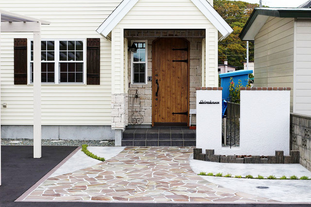 素朴でありながら重厚感が漂う北欧風住宅 北欧 家の外観 札幌 エクスリーフ Houzz ハウズ