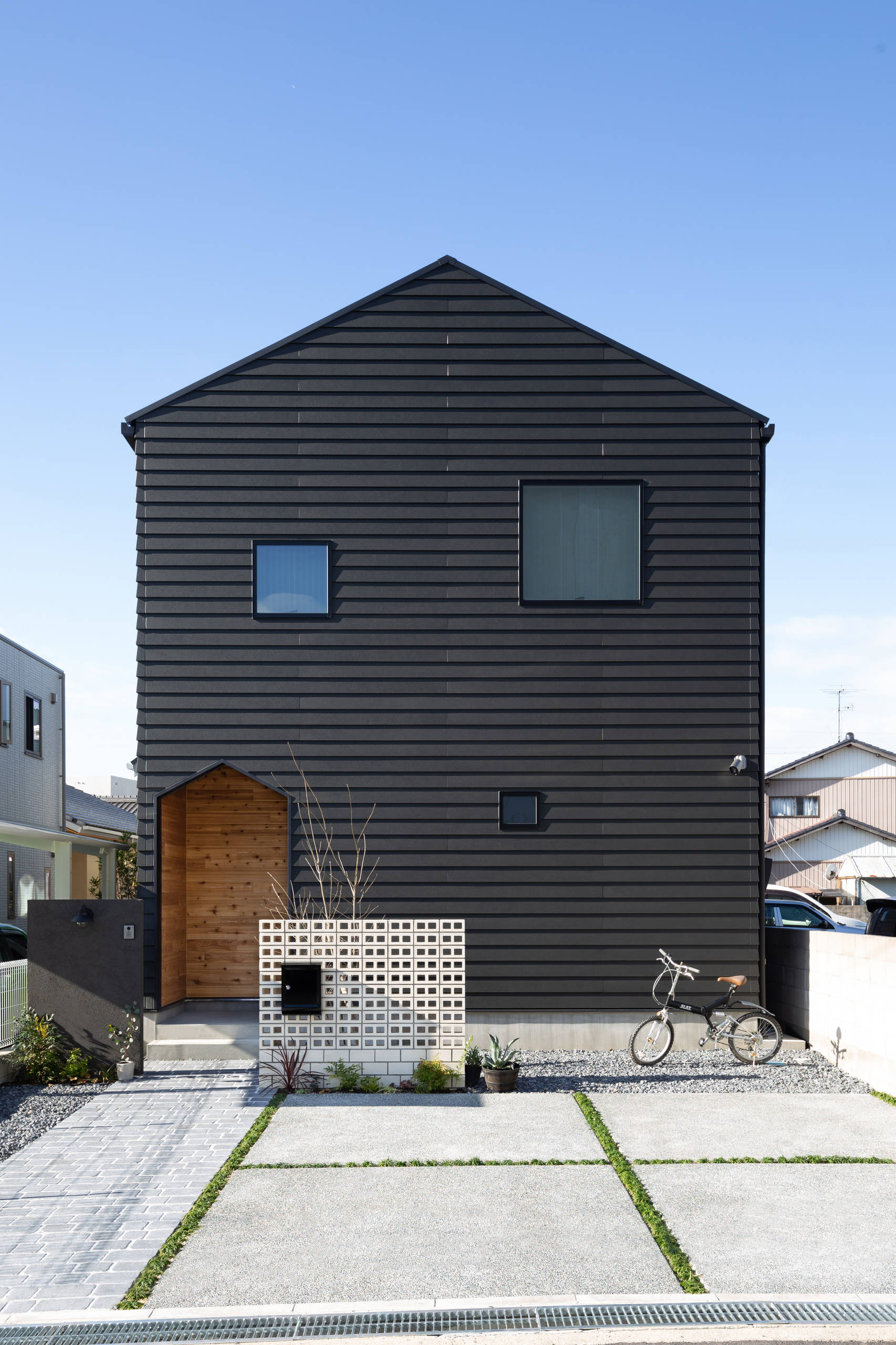 おしゃれな家の外観の画像 21年9月 Houzz ハウズ
