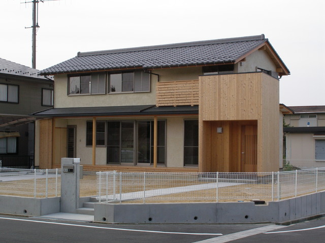 縁側のある家 コンテンポラリー 家の外観 他の地域 日下山建築設計事務所 Houzz ハウズ