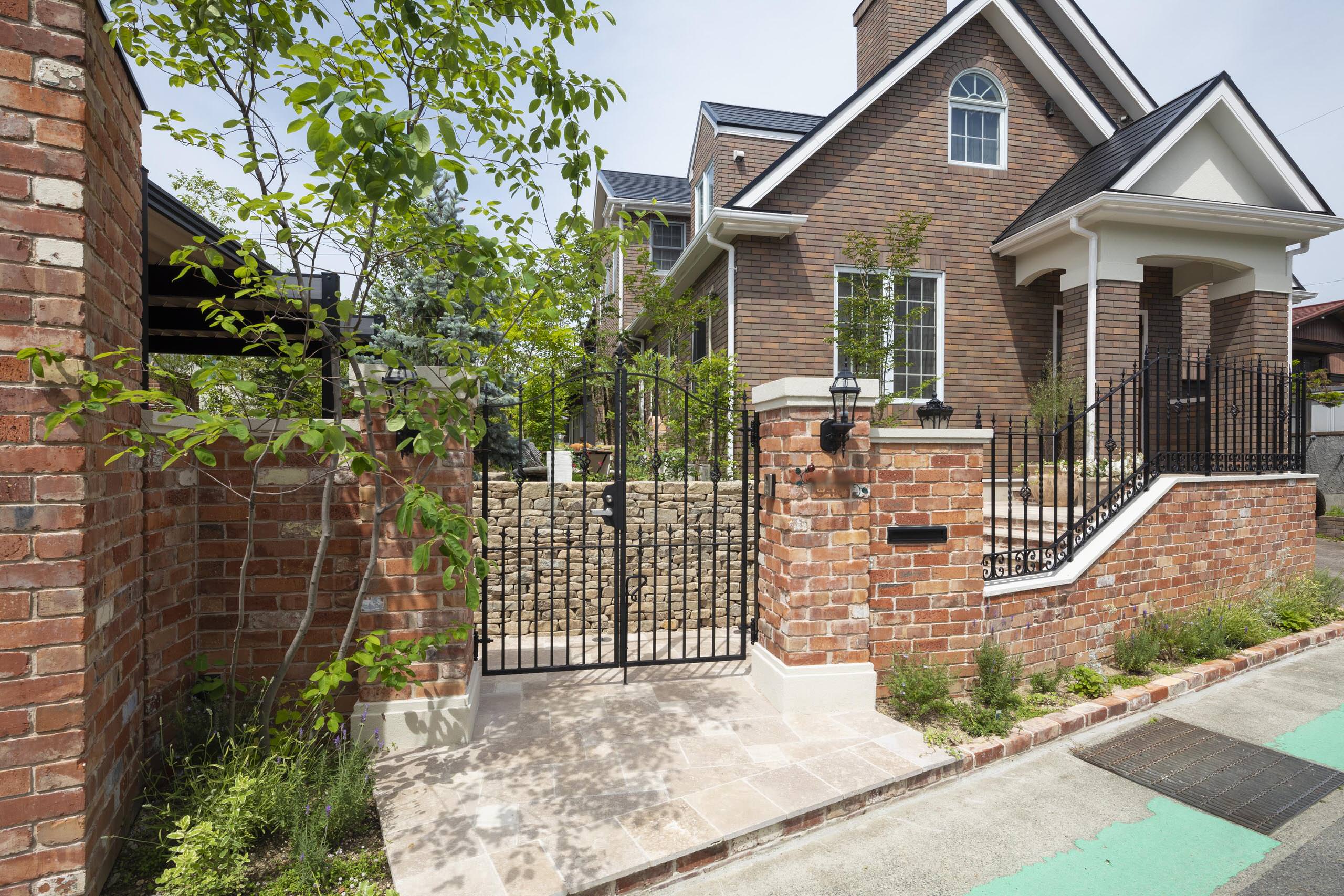 英国風スタイルの庭 Traditional Exterior Nagoya By D S Garden Houzz