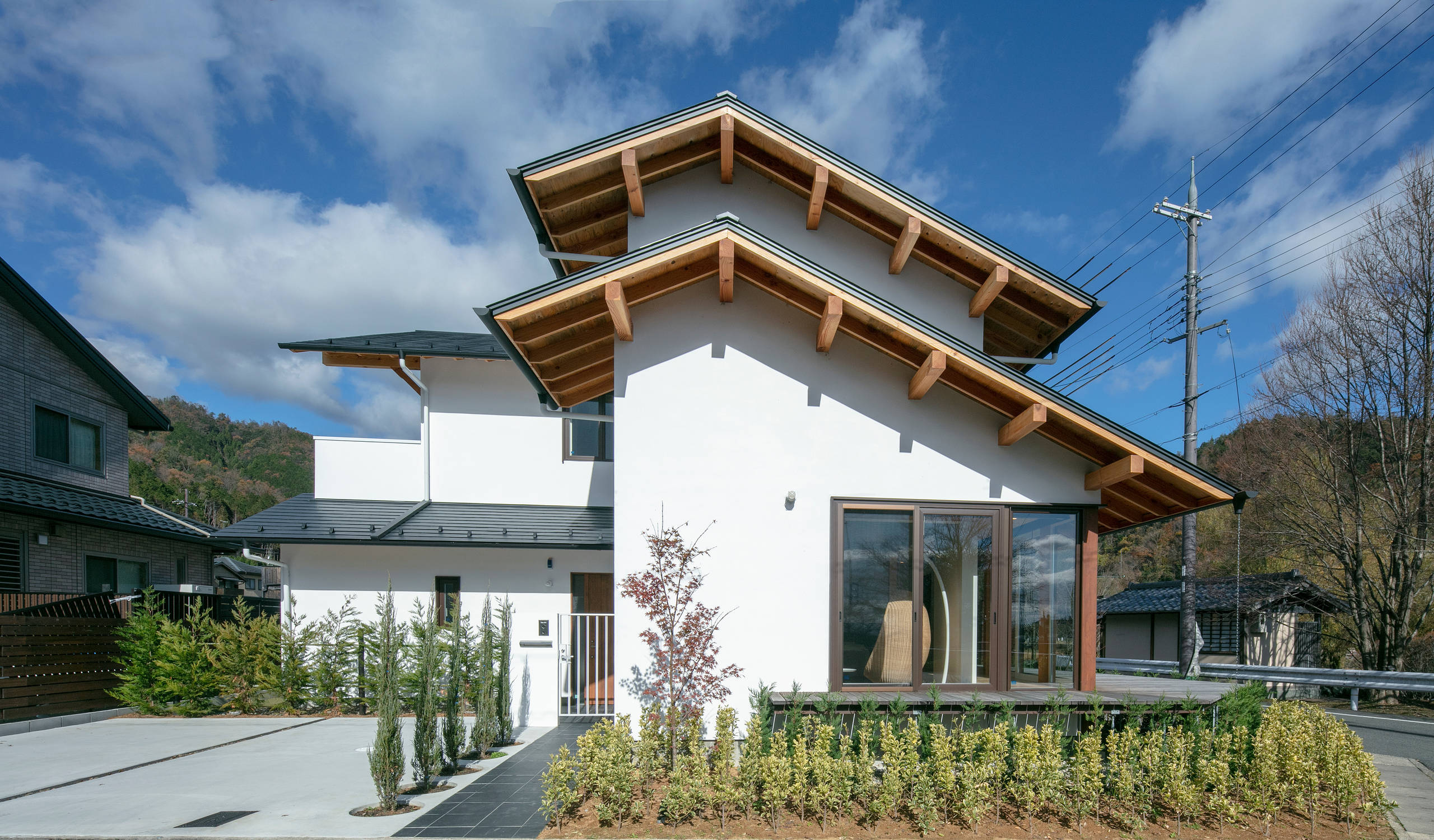 おしゃれな切妻屋根の家の画像 21年9月 Houzz ハウズ