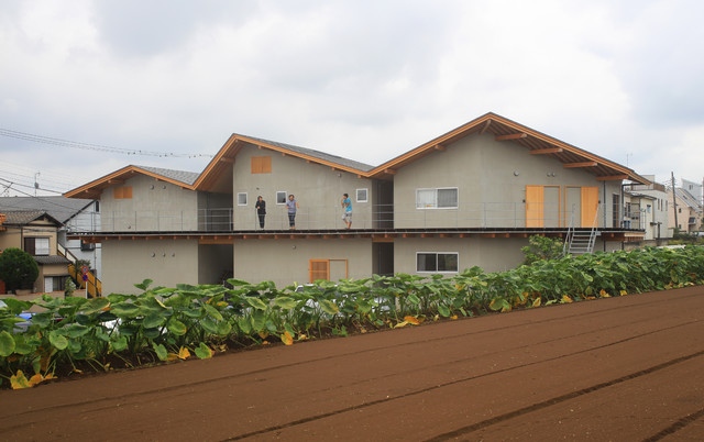 関沢の共同住宅 Japonais Facade Faubourg De Tokyo Par 鈴木淳史建築設計事務所 Houzz