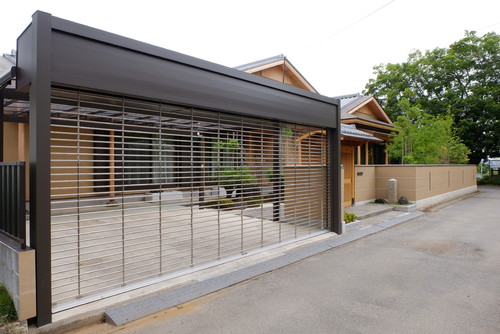 屋根のある和風の門にときめいて Houzz ハウズ
