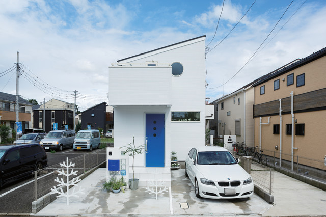 青と白に洗練された北欧住宅 北欧 家の外観 東京都下 株式会社regard リガード Houzz ハウズ 青と白に洗練された北欧住宅 北欧 家の外観 東京都下 株式会社regard リガード Houzz ハウズ