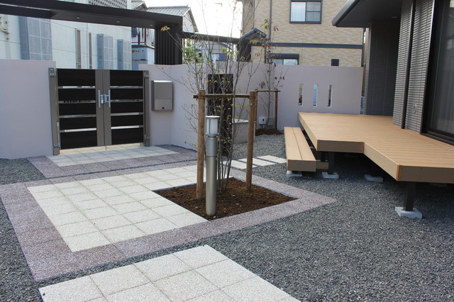 静岡市 プラスｇとインゴットでハイクォリティなクローズエクステリア モダン 家の外観 他の地域 有 あすなろガーデン Houzz ハウズ