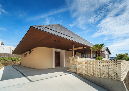 オリジナリティに富む「軒の深い住宅」に注目 Houzz (ハウズ)