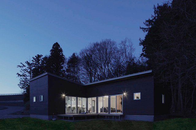 L字型の平屋が生む 優雅な暮らし Moderne Facade Autres Perimetres Par ユーディーホーム株式会社 Houzz