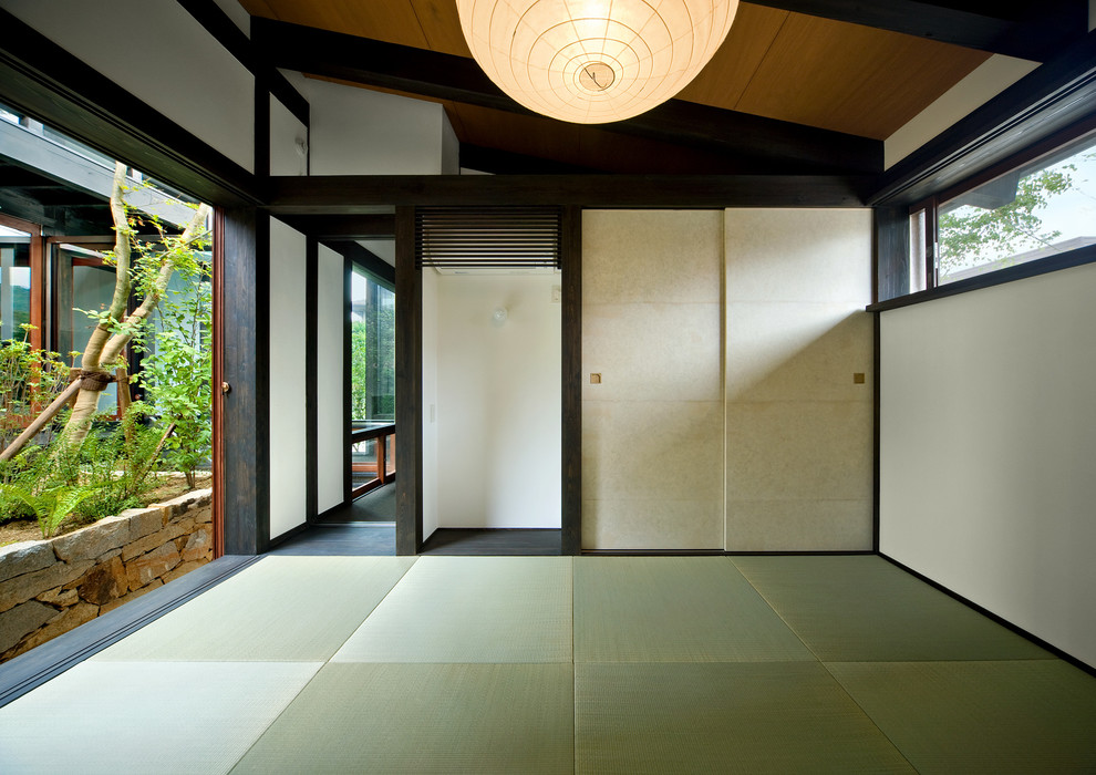 伊賀の家ー中庭のある家 Japanese Bedroom Osaka By 石井智子 美建設計事務所