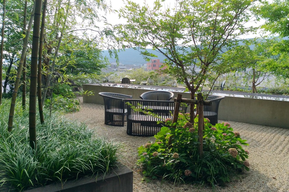 ぬばたまの庭 Japanese Landscape Other By Dominik Zoen 植物や石の心を活かす庭造り Houzz