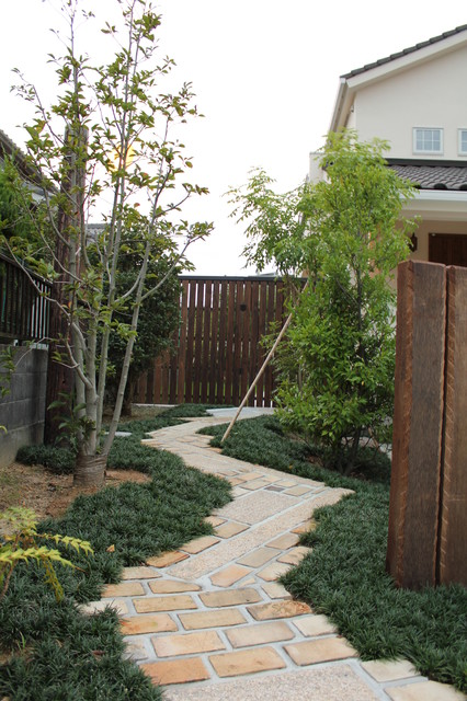 畳ｺｰﾅｰ Contemporaneo Salon Otras Zonas De 株式会社花みずき工房 Houzz