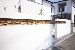 テキサスロックンウォール使用 Modern Landscape Other By スペースガーデニング Houzz