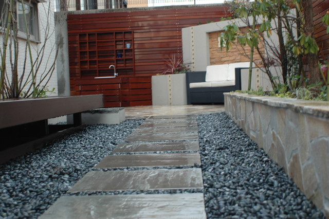 ナイトガーデン スペースガーデニング株式会社 千葉県ｙ様邸 Asian Garden Tokyo Suburbs By Proの庭照明 ライティングマイスター Houzz