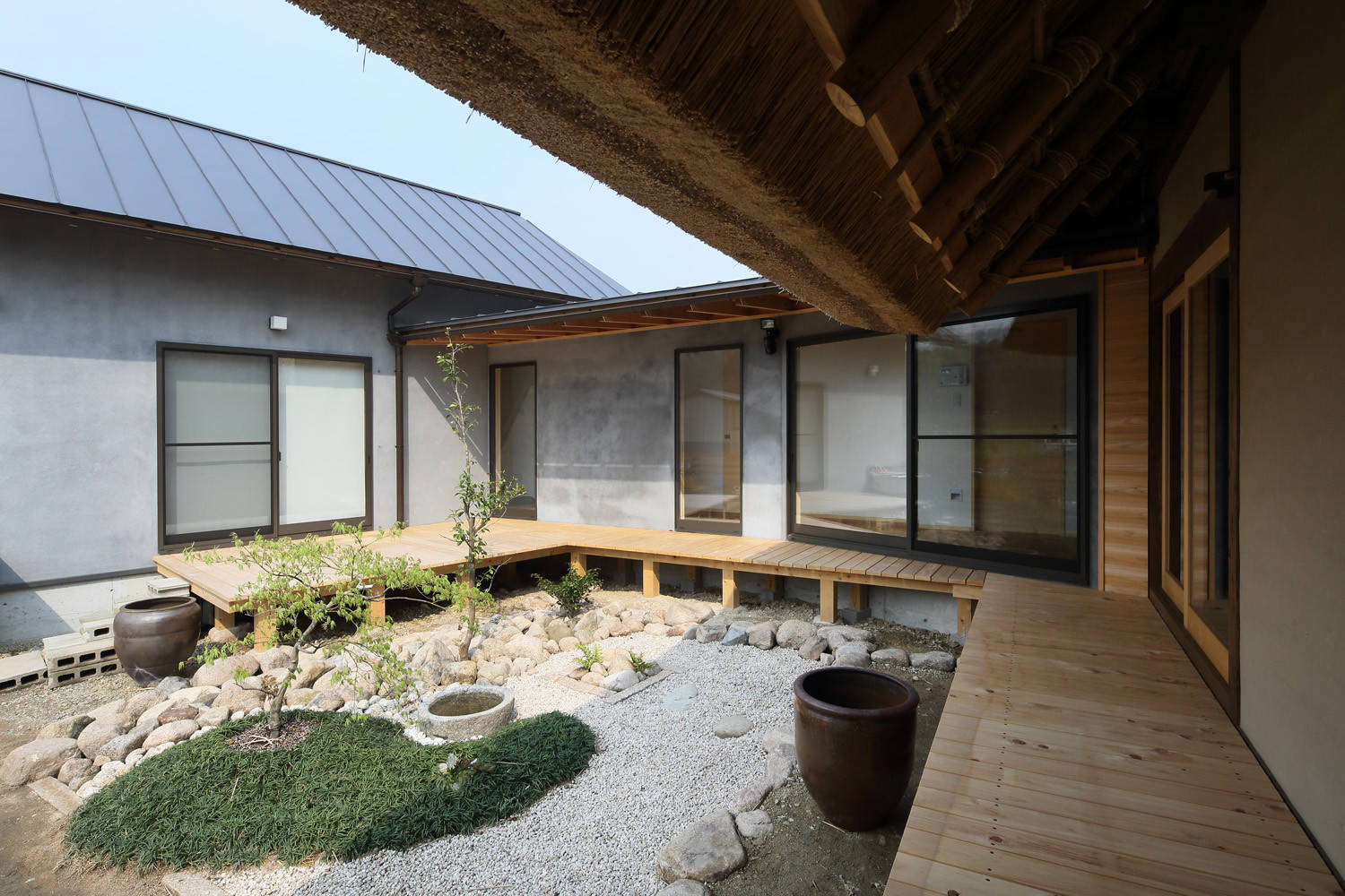 和モダンなおしゃれな庭の画像 75選 22年8月 Houzz ハウズ