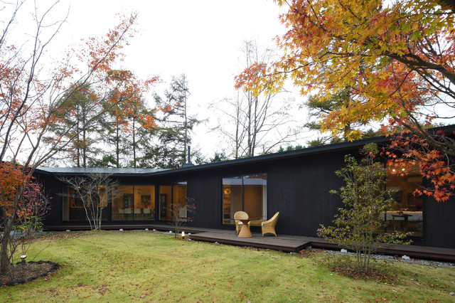 森を包む家 軽井沢別荘 Moderno Giardino Altro Di Studio Tanpopo Gumi 一級建築士事務所 Houzz