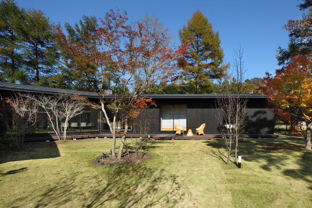 森を包む家 軽井沢別荘 Modern Tradgard Annan Av Studio Tanpopo Gumi 一級建築士事務所 Houzz