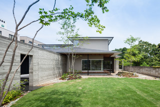 和風のおしゃれな家の裏庭の画像 75選 23年1月 Houzz ハウズ