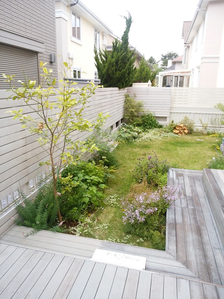 白と自然風景式庭園 Modern Landscape Yokohama By Isodeco Environmental Design Houzz