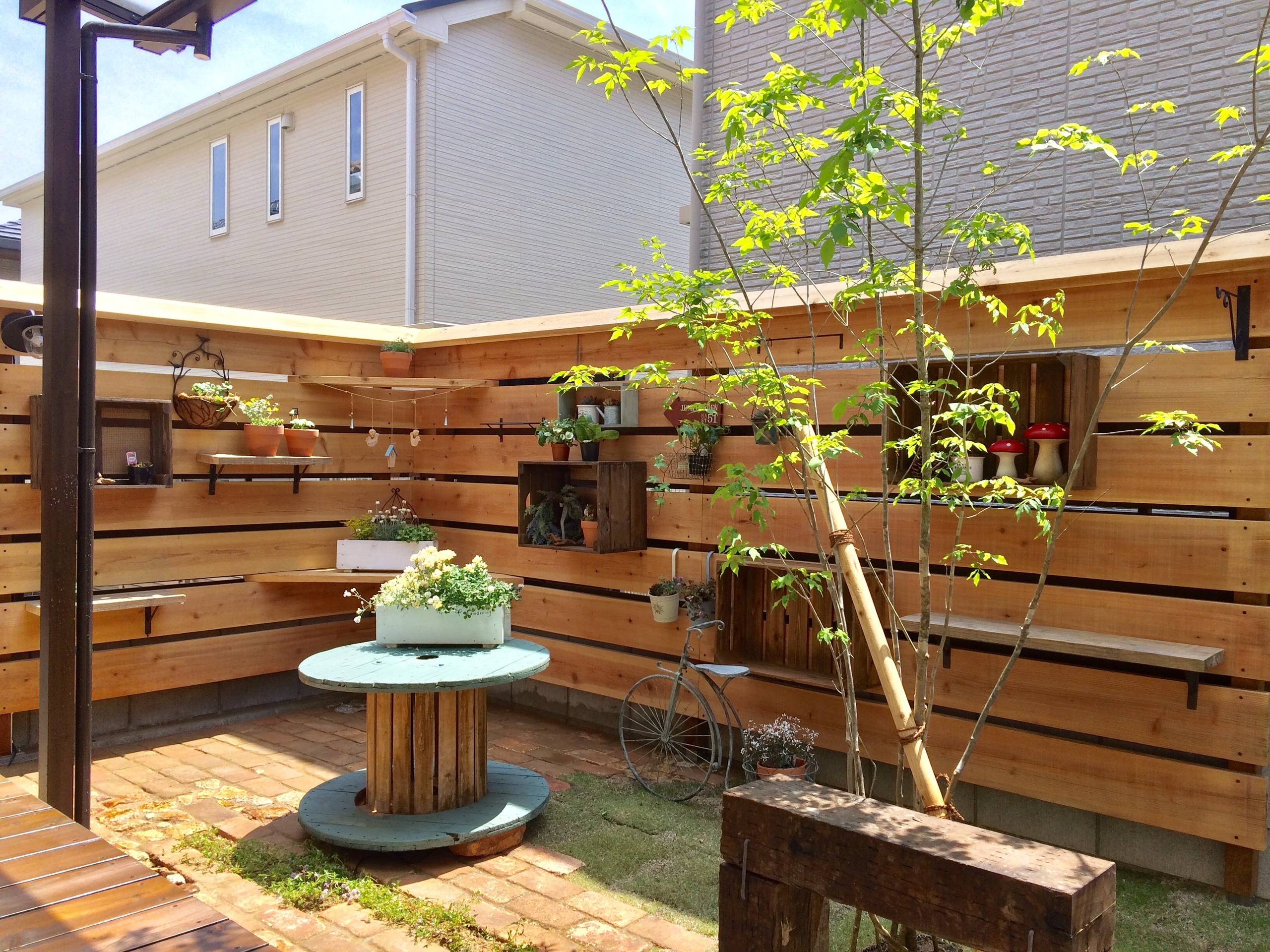 小さいおしゃれな庭の画像 21年9月 Houzz ハウズ