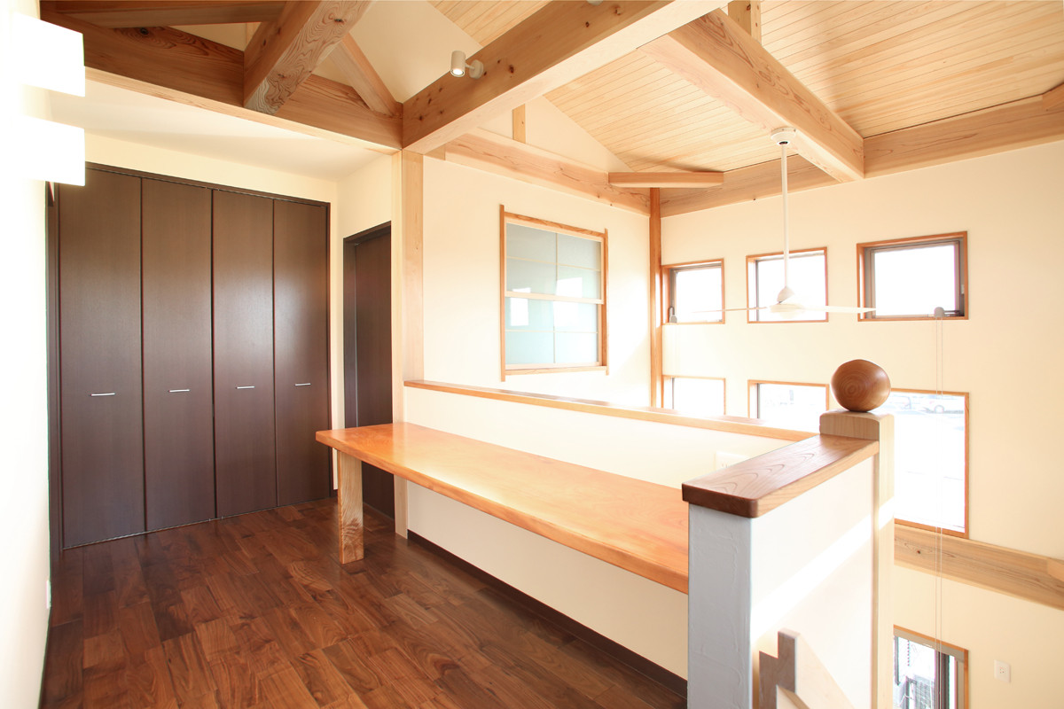 夫婦柱がある木の家 - Japanese - Hall - Other - by スタジオCoco-Li 