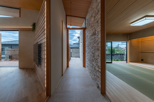 岐阜の家 Japonais Couloir Autres Perimetres Par 田辺真明建築設計事務所 Houzz