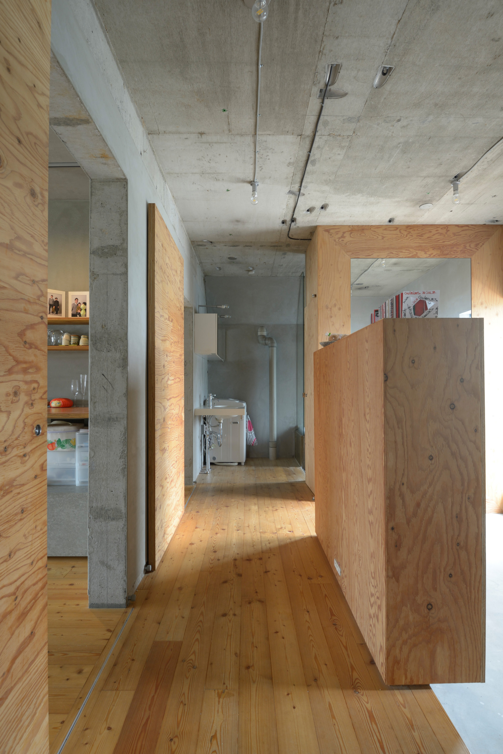 苅部 寛子建築設計事務所 成瀬 猪熊建築設計事務所 世田谷フラット Contemporary Hall Tokyo By Photographer 廣瀬 育子 Ikuko Hirose Houzz 苅部 寛子建築設計事務所 成瀬 猪熊建築設計事務所 世田谷フラット Contemporary Hall Tokyo By Photographer 廣瀬 育子 Ikuko Hirose Houzz