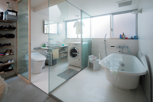 六甲道の家 Contemporary Bathroom Osaka By 榊原節子建築研究所 Houzz Uk