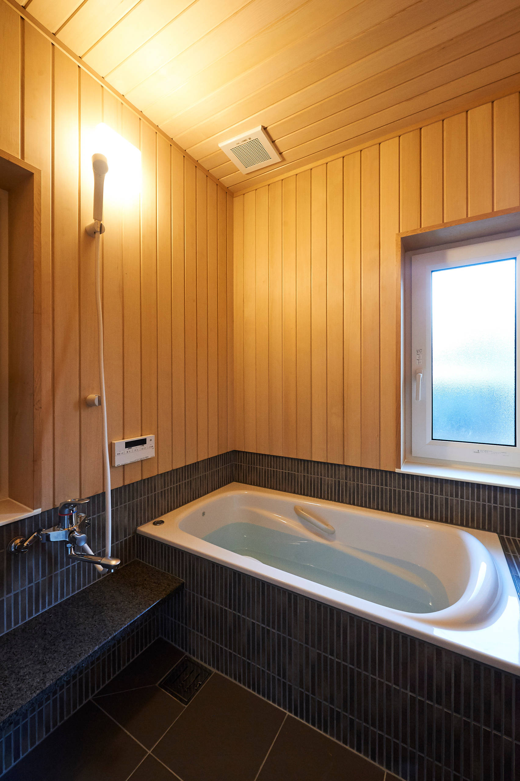 75 Beautiful Asian Blue Floor Bath Pictures Ideas August 21 Houzz