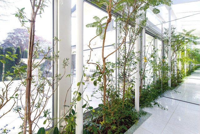 春の木漏れ日を感じる純白のバスルーム モダン 浴室 Artis Houzz ハウズ