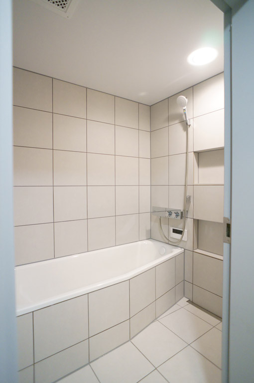 M様邸 在来浴室リフォーム Wedi自由設計 Modern Bathroom Other By ボウクス株式会社 Houzz