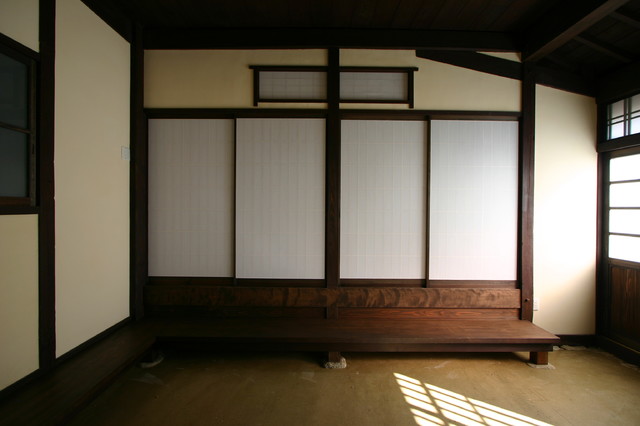 三和土の土間 大正時代の住宅の再生 Japones Entrada Otras Zonas De 西渕工務店 Houzz