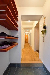 おしゃれな玄関の画像 21年8月 Houzz ハウズ おしゃれな玄関の画像 21年8月 Houzz ハウズ