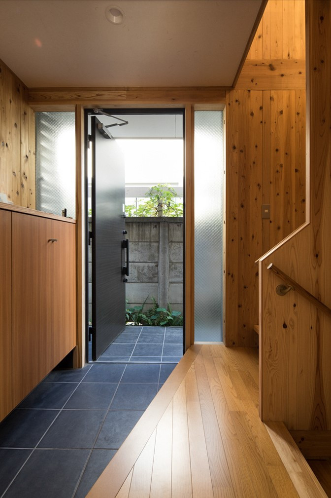 おしゃれな和風の玄関の画像 21年11月 Houzz ハウズ