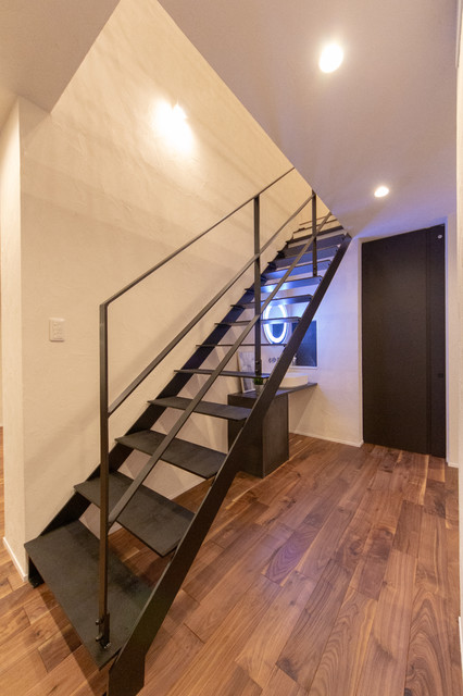 山梨県都留市古川渡の家 ホテルライクハウス Moderno Ingresso Altro Di House 株式会社未来建築工房 注文住宅事業部 Houzz
