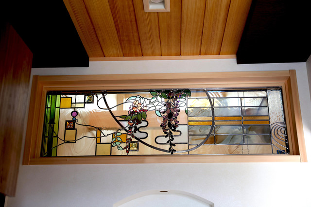 新築 玄関ホールステンドグラス施工例 和室 和風 玄関 他の地域 ステンドグラス ルヴェ ル Stained Glass Levere Houzz ハウズ