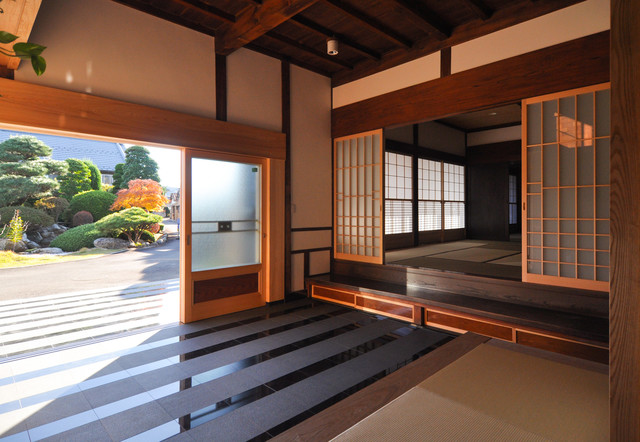 民家の改造 玄関土間 Japonais Entree Autres Perimetres Par 株 独楽蔵 Komagura Houzz