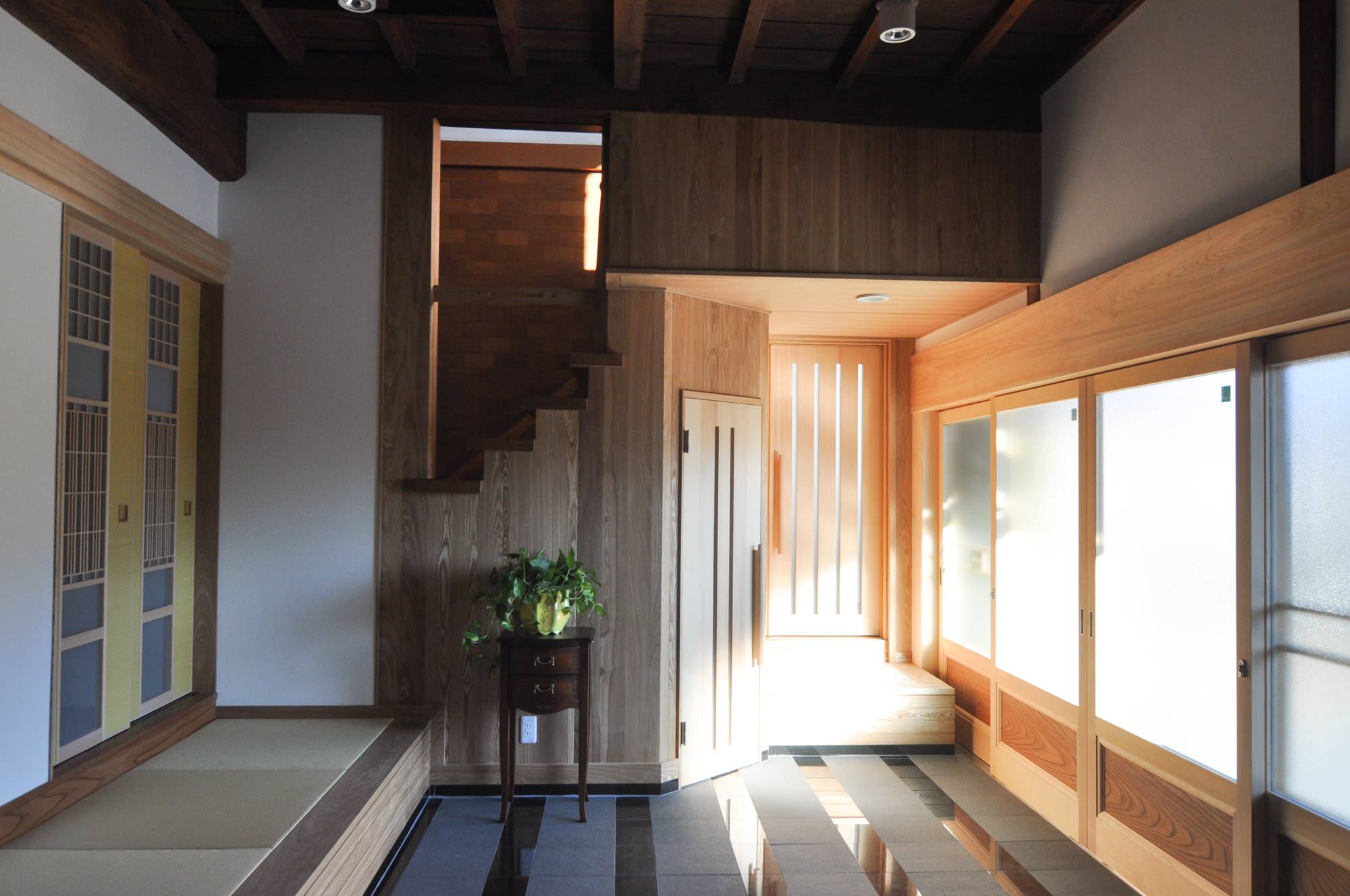 民家の改造 玄関土間 Japanese Entry Other By 株 独楽蔵 Komagura Houzz