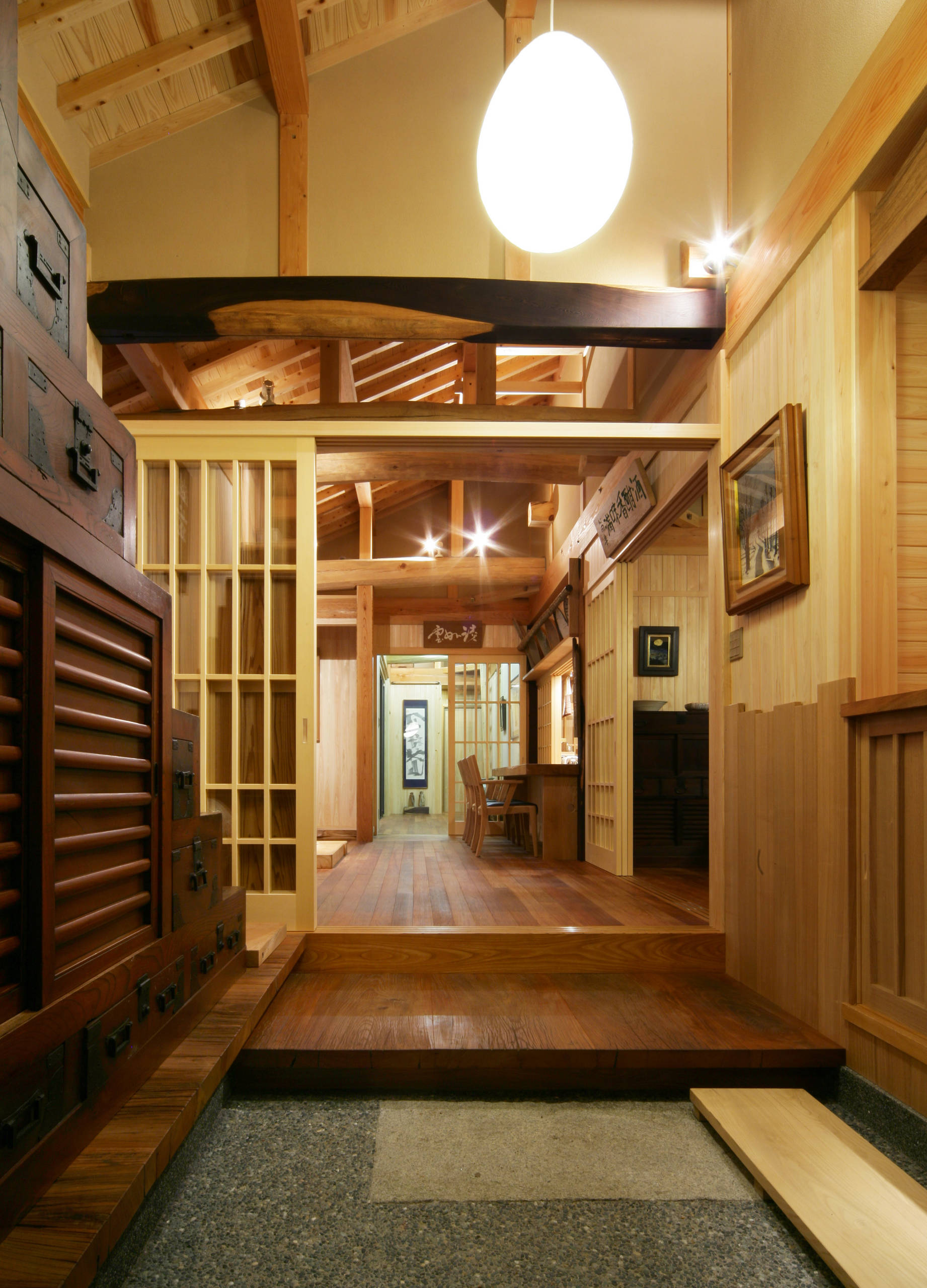 おしゃれな和風の玄関の画像 21年10月 Houzz ハウズ