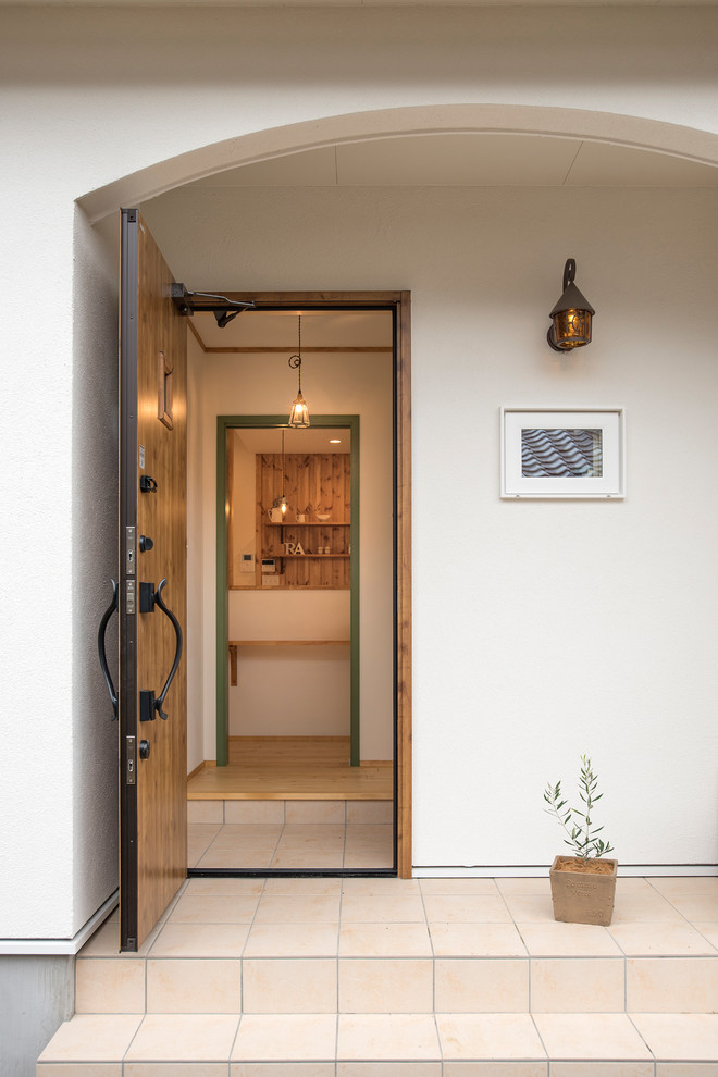 玄関から見える景色が素敵なお家 Farmhouse Entry Nagoya By 株式会社夢工房キッチンくらぶ Houzz